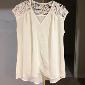 Daniel Rainn Lace Sleeve Top Sz S